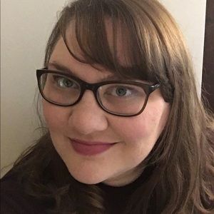 Meet your Posher, Evy